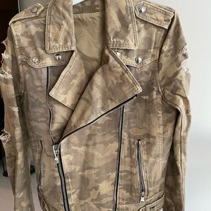 Balmain Camouflage Jacket sz L Brand NWT Rare